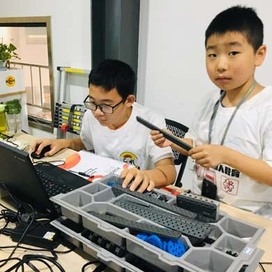 “VEXIQ”7天机器人竞赛集训夏令营（江西）