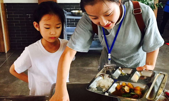 细心的辅导员老师