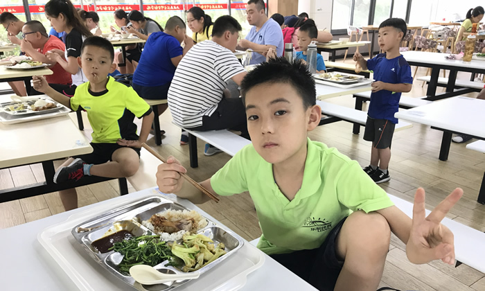 肉已經(jīng)都吃光了