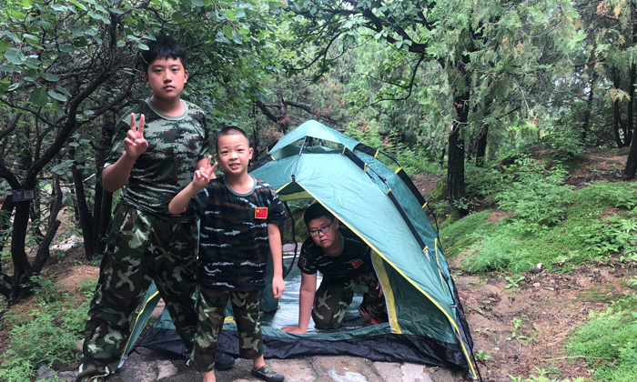 户外帐篷搭建