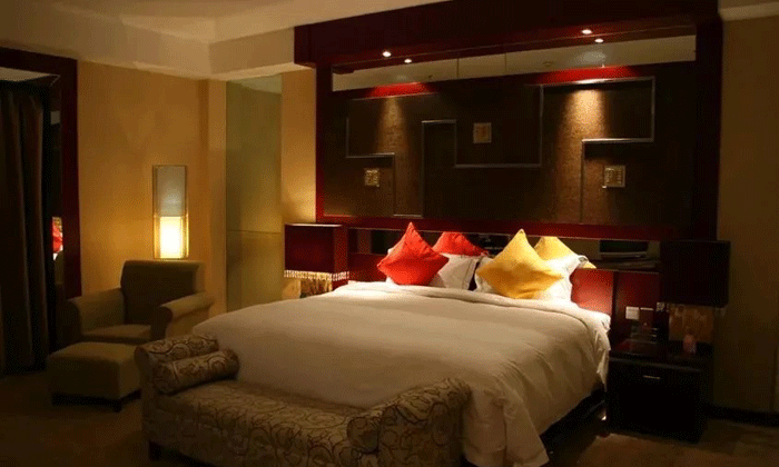 研学路上住酒店