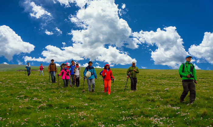 草原徒步