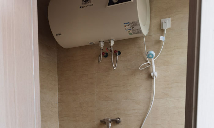 淋浴间（贵阳）