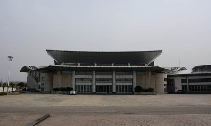 体育馆外面环境