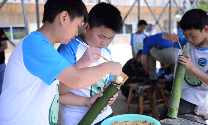 自己制作竹筒飯