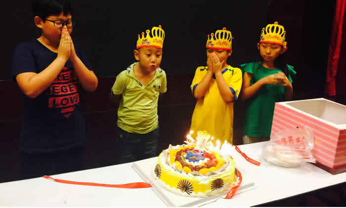 生日快乐,小伙子