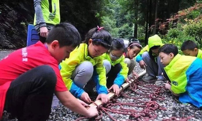 鄉(xiāng)村-團(tuán)結(jié)合作