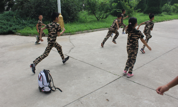 在夏令營中釋放孩子的天性
