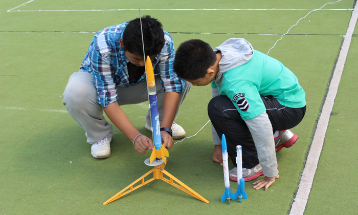 亲自动手制作航模