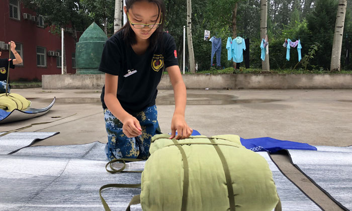 野外生存-打背包:学习野外生存基本技能