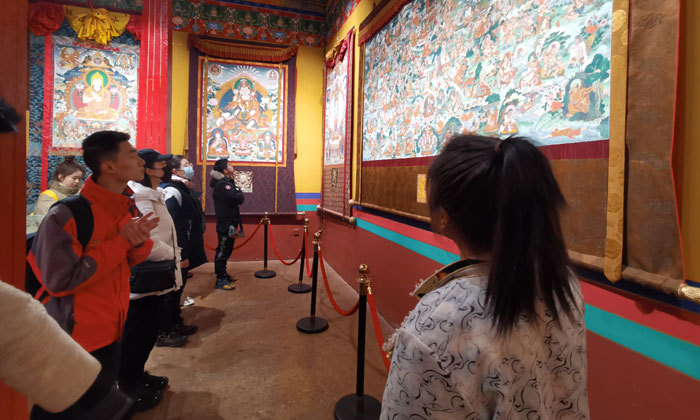 唐卡参观学习