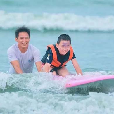 6天“未來領(lǐng)袖·沖浪潛水”夏令營