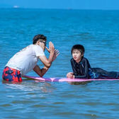 【青岛走读】6天随风驭浪冲浪夏令营|权威证书+体能素养+领袖能力