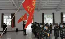 拉练出发前整队