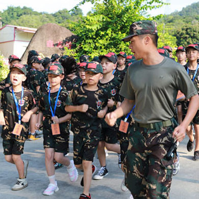21天提升团队意识+情绪释放课程|军事特训夏令营（福州）