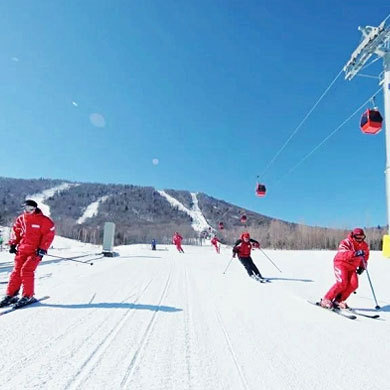 6天（双板初级）5S级滑雪场+分班教学|亚布力滑雪冬令营