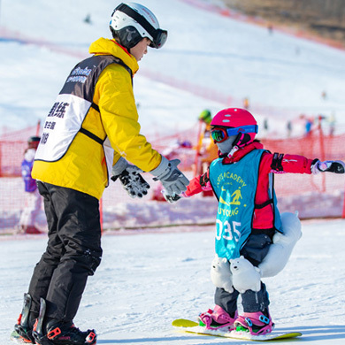 6天崇礼翠云山（单板高级）滑雪-全天超棒滑雪视野+综合强化训练冬令营